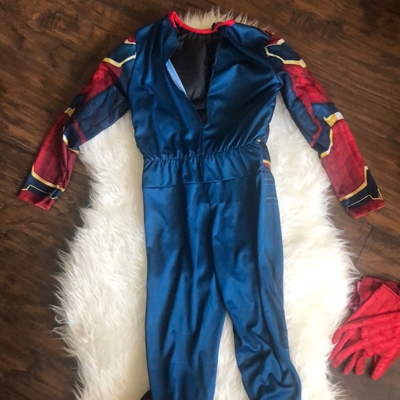 Spider-Man Costume - Picture 2 of 5